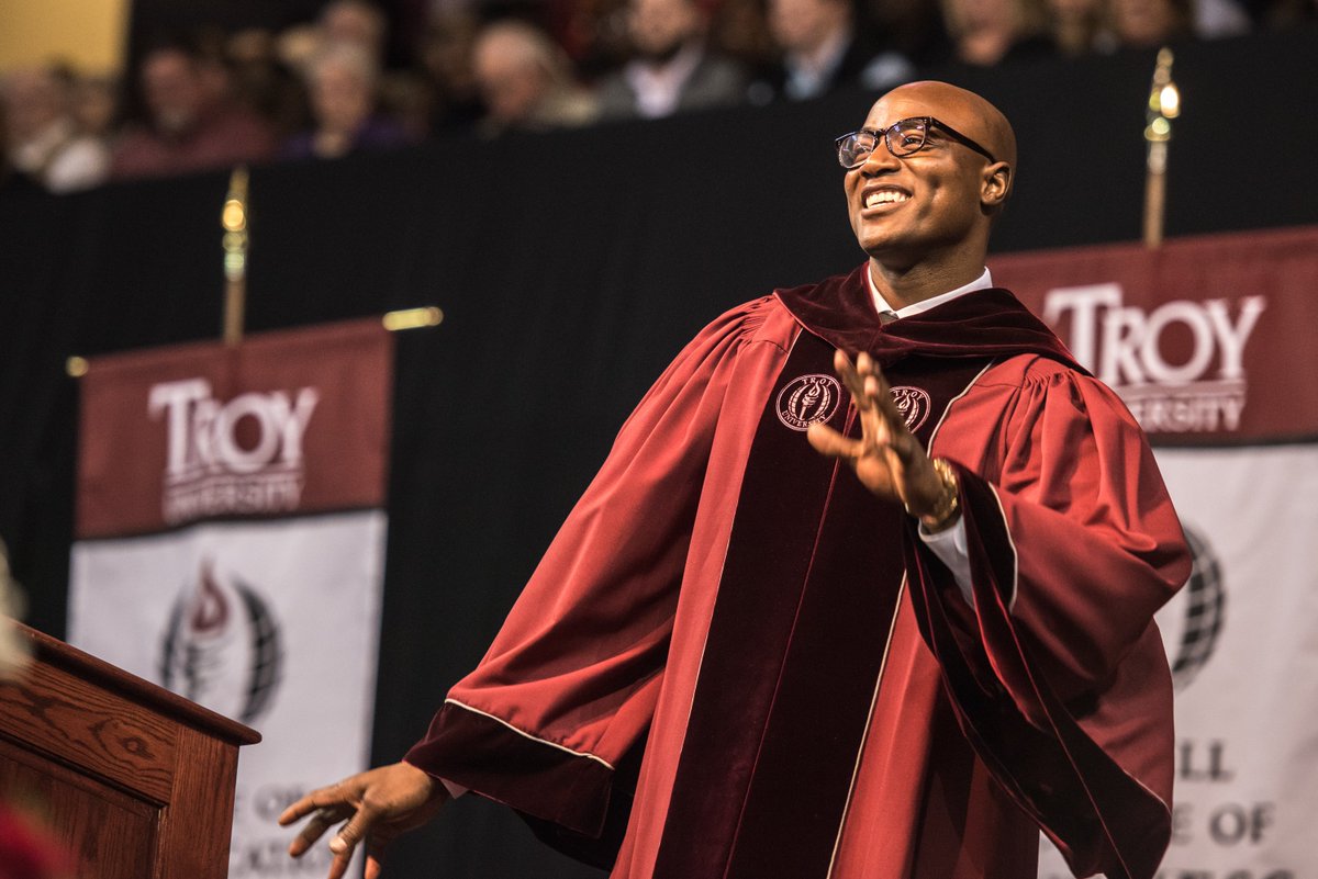 jonahphotograph's tweet photo. @DeMarcusWare Enjoyed seeing you at Troy's graduation today. Great job and always proud to have a super star as a Troy Trojan! https://t.co/UQGOKHX4Mi