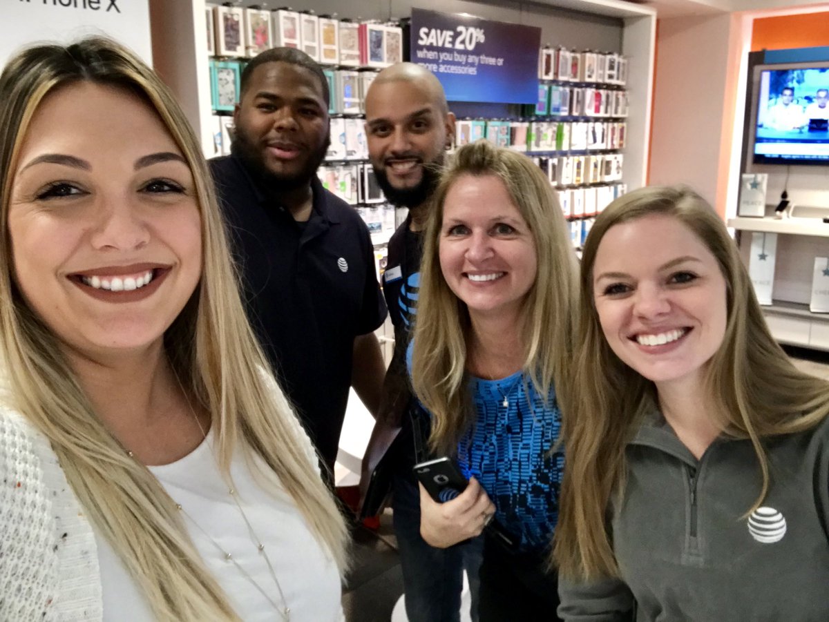 Round 2 of SJU visits... to the beach we go!! <a href="/gillpower_linda/">Linda G</a>