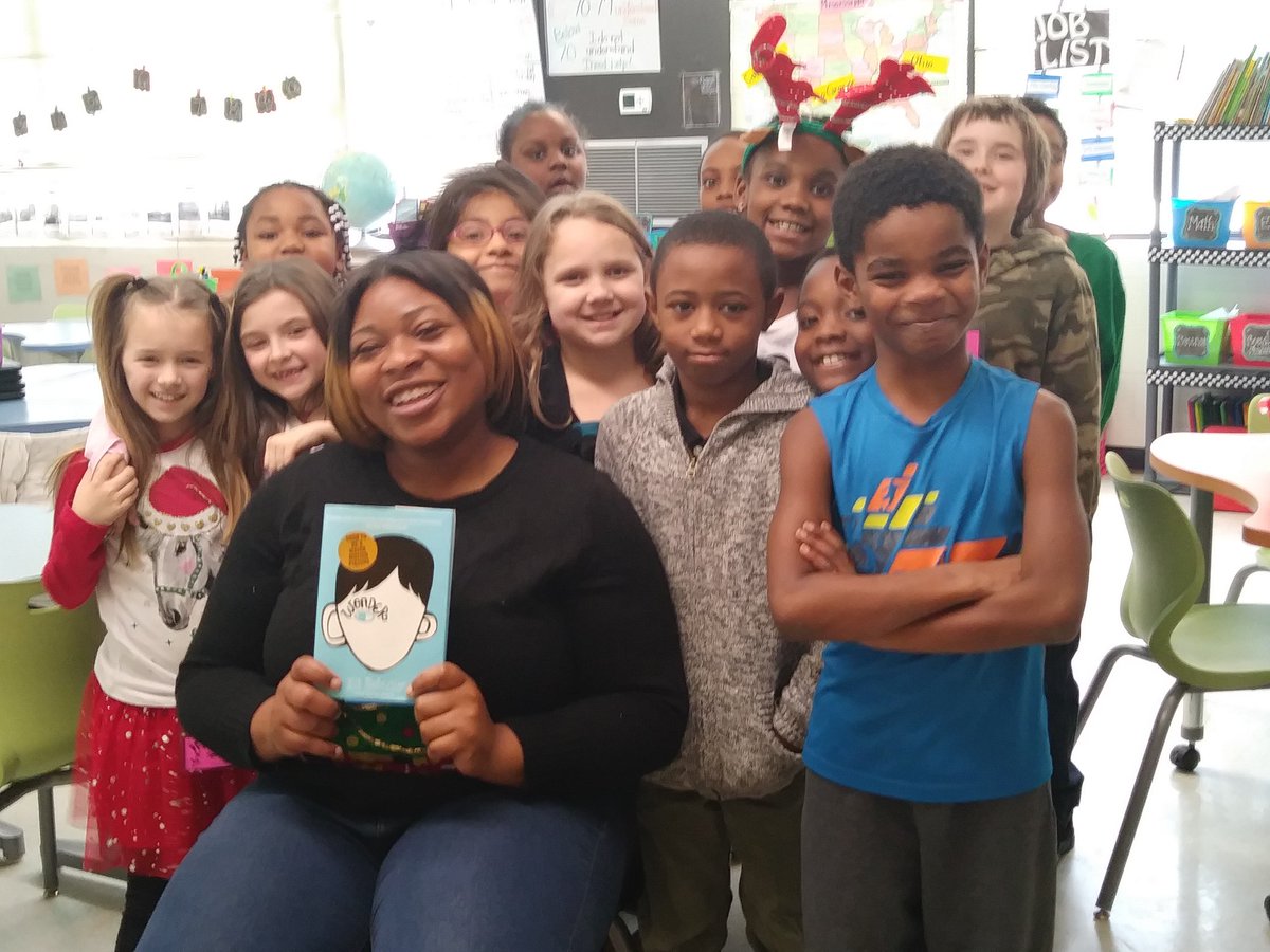 JanareauMurray's tweet photo. We finally finished the book! We absolutely ❤ the message of KINDNESS..stay tuned for our acts of Kindness 😊 #Rm306 #3rdGradeRocks @PSERoadrunners https://t.co/SAkC5KDLv8