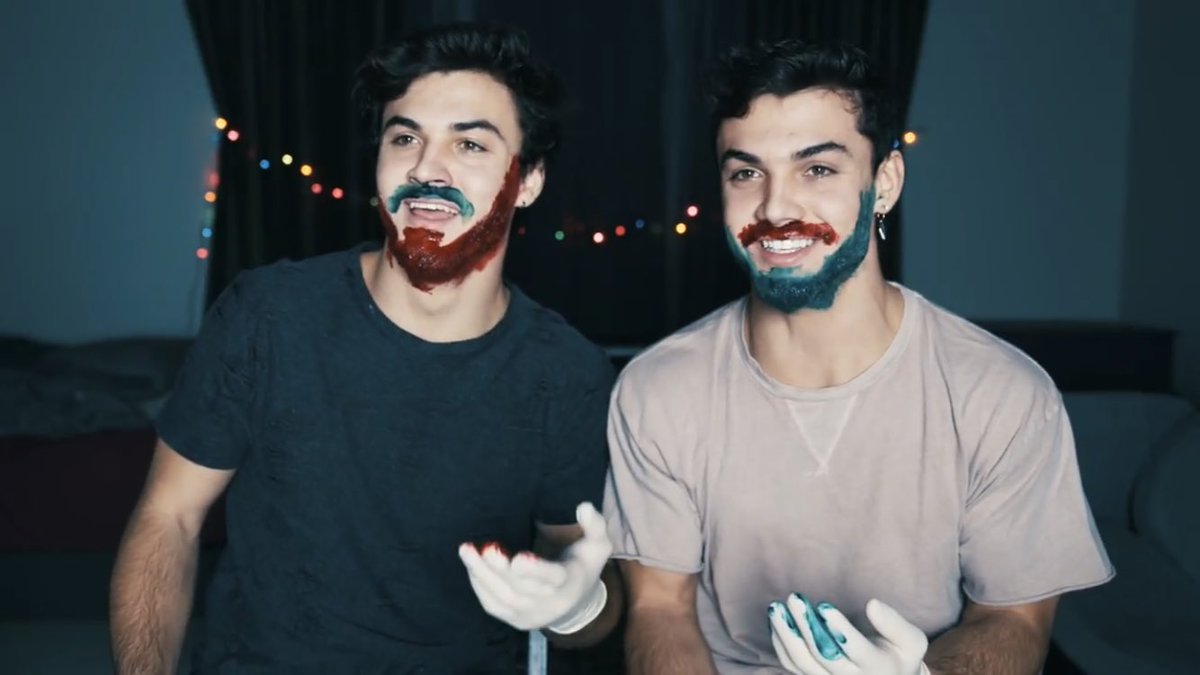 Smile_Dolanx's tweet photo. Happy birthday @GraysonDolan @EthanDolan !🎉🎉
I love you both so much!!💓
You guys deserve everything!❤️
Have a great day!
Your both officially adults wtf?😕❤️ https://t.co/YUQzfb1Q0b