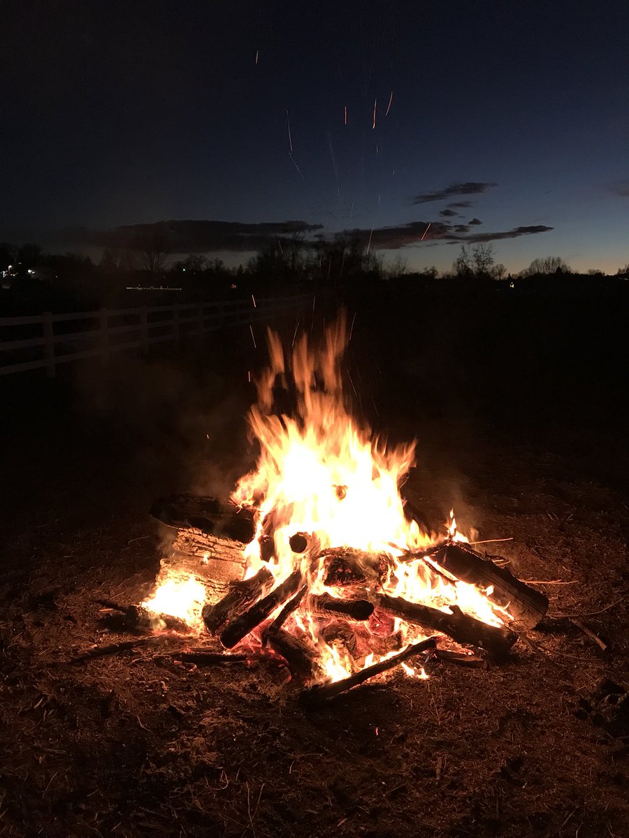 A little bonfire before some Gold Rush.
#discovery #goldrush #teamhoffman