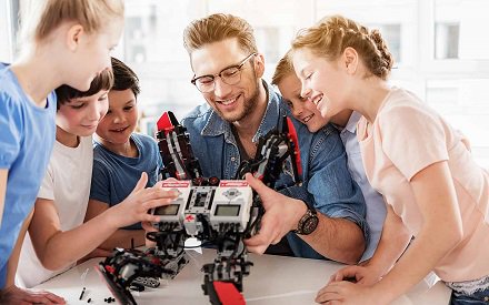 "Global demand for highly-competitive STEM-related jobs continues to increase and it is our educational system’s responsibility to ensure our students are best positioned to compete." bddy.me/2zgtnXJ