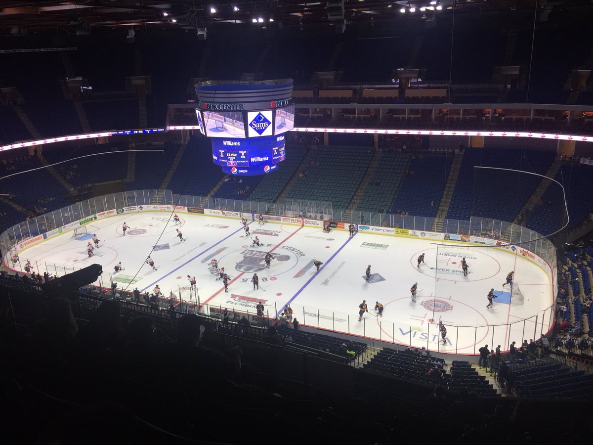 My first hockey game hope it’s fun