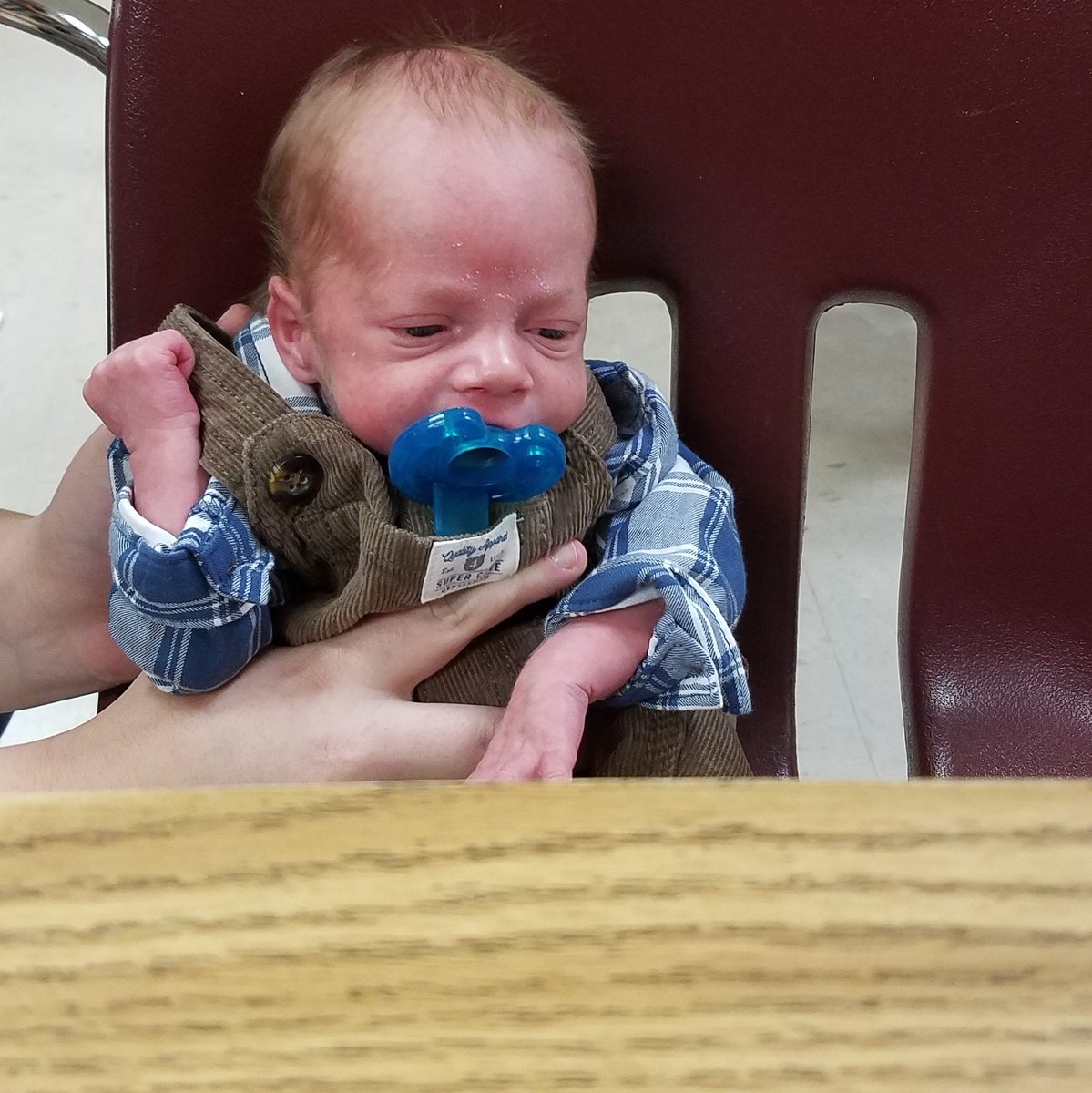 sarahholecek's tweet photo. Jackson made his first trip to see his daddy @mrbarnum_mhs at his school @MagnoliaHighTX tonight! #jacksonmilo https://t.co/bXgBbbvjzQ