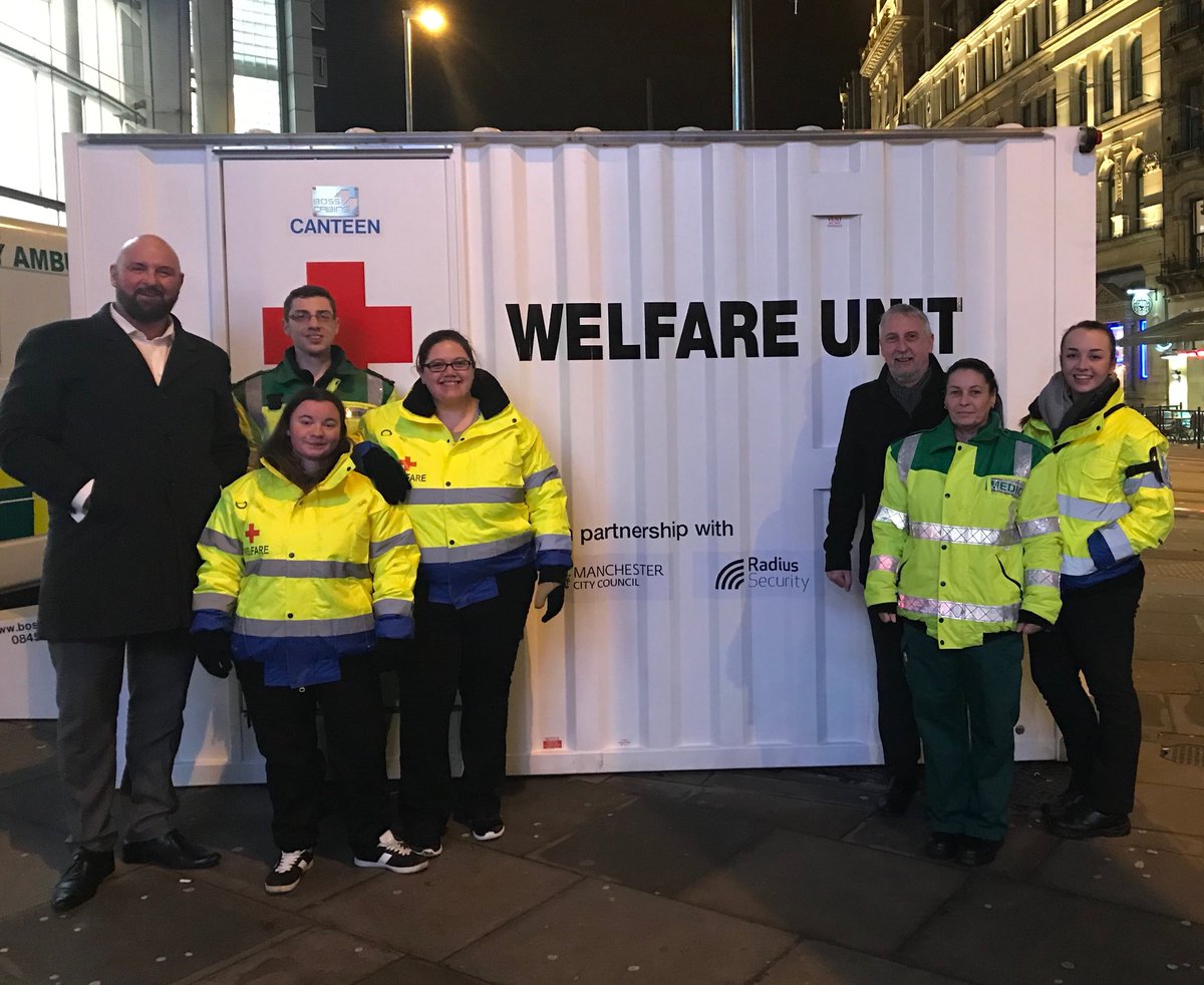 Jocoxbrown's tweet photo. Great Welfare team @RadiusSecurity_ doing a brilliant job with the new Safe Space welfare unit #KeepingPeopleSafe #keepingmanchestersafe https://t.co/f0i2j6IHqo
