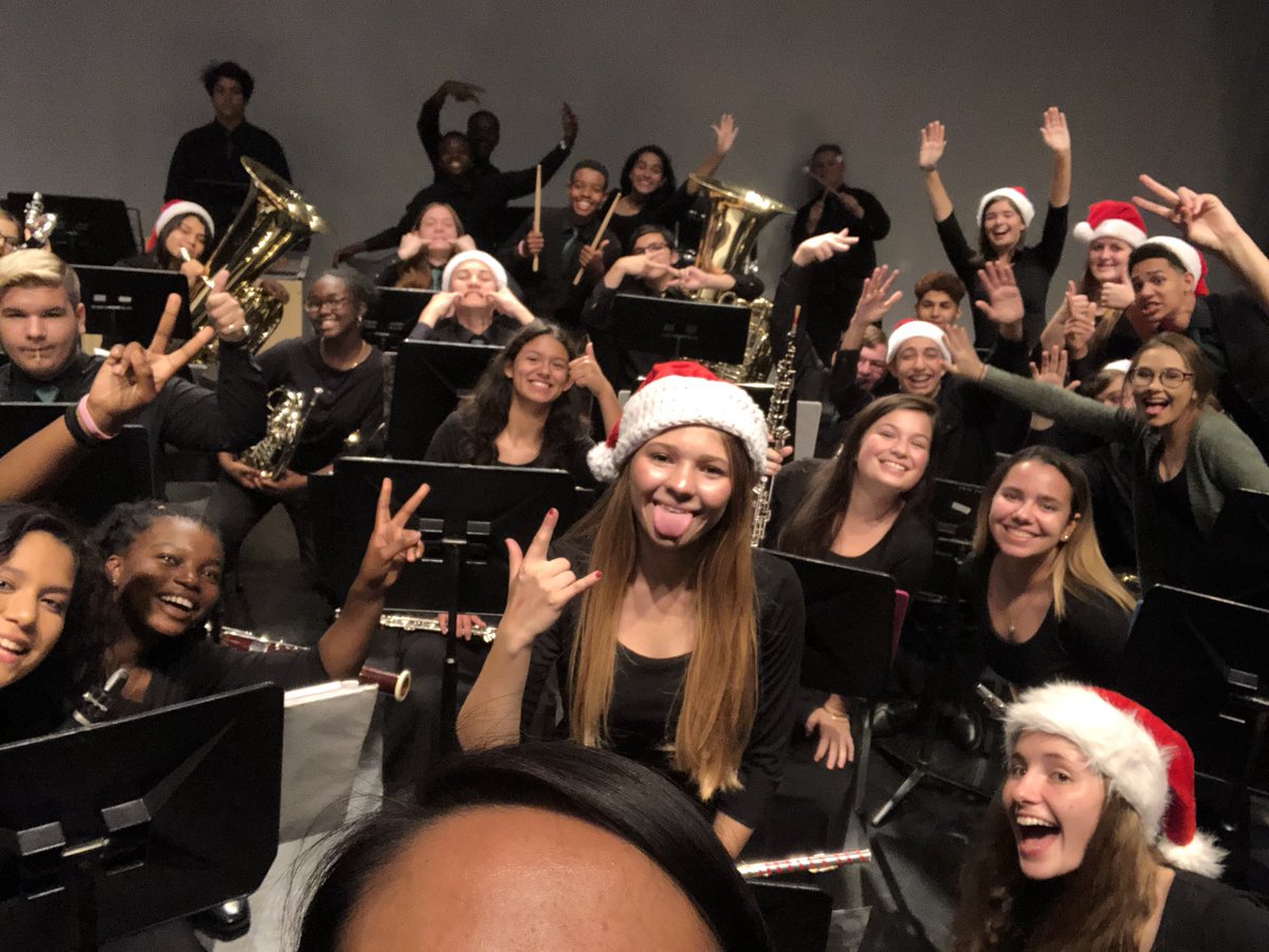 PRHSBands's tweet photo. Having fun with Wind Symphony backstage before their performance. #Winterfest2017 https://t.co/9kcoiJBOb5
