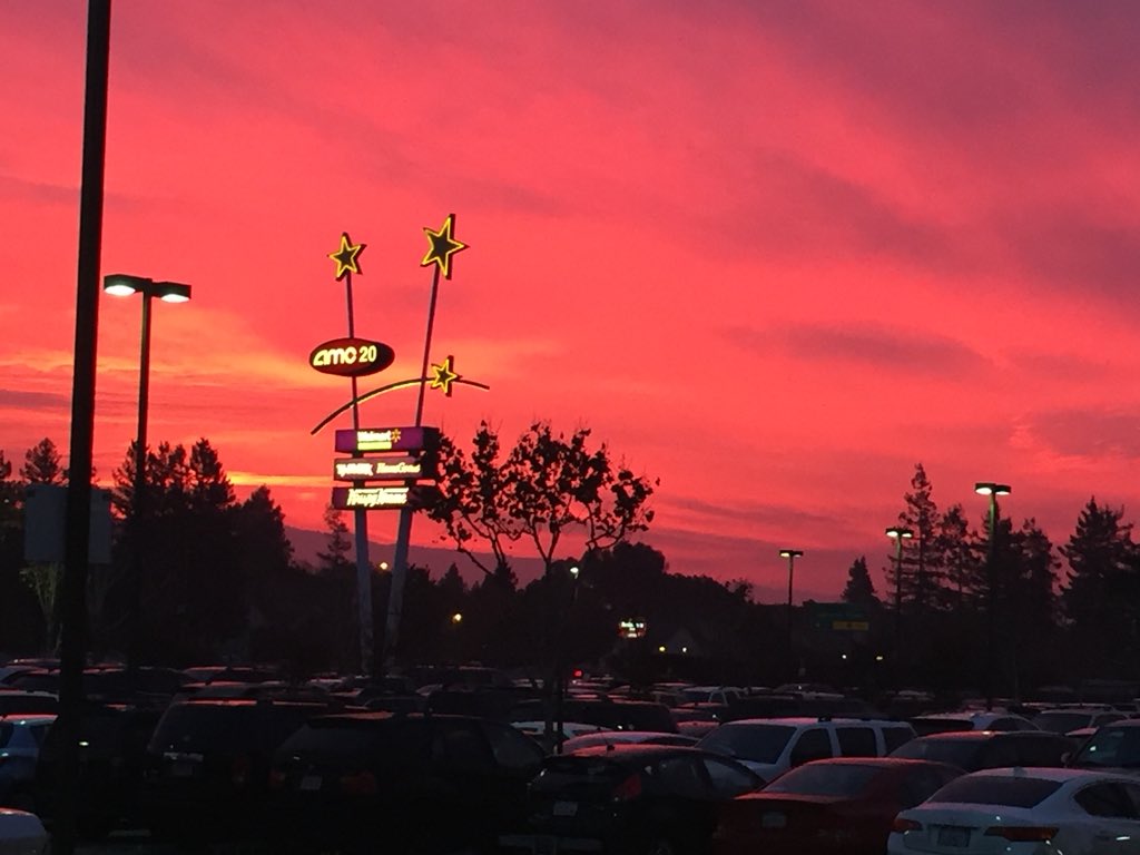 MickeyBeese's tweet image. Hell of a sky! #editfree @EddBeese @AnitaTipping @mandytootill @tomclancy101 @EmKel82 @LaurenGarnham