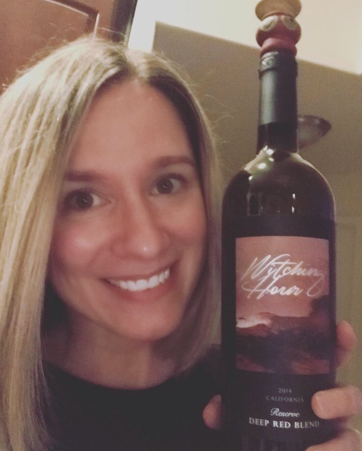 LisaCicio's tweet image. IT IS THE WITCHING HOUR!!!!!!!!!💚💚💚 #wickedisback @bexmader