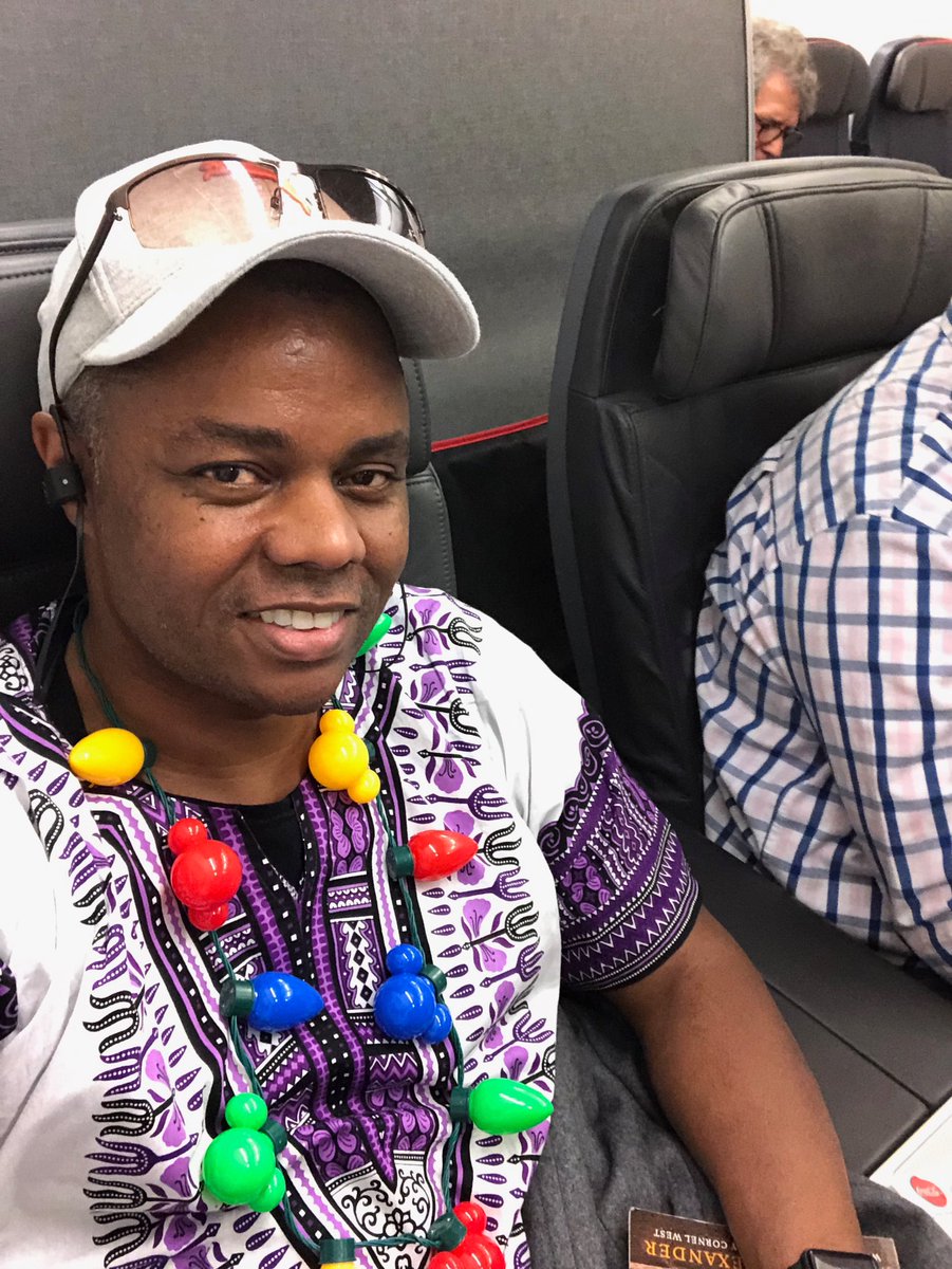 3LWTV's tweet photo. Headed home! Had a great time @WaltDisneyWorld. Now back in the hands of my friends @AmericanAir #ExecPlatLife #AATeam https://t.co/L9JkfXfDXh