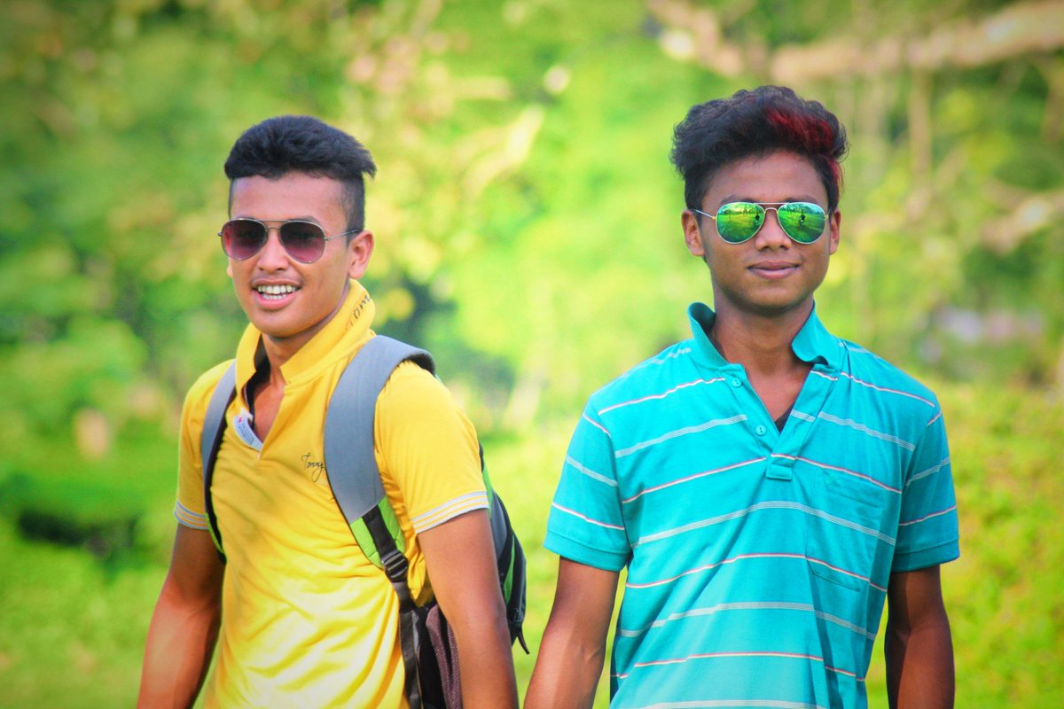 dimpu_dg's tweet photo. A se Aap ko,
B se Bahut bahut,
C se Chori chori,
D se Apne Dil Se,
E se 1 bar
F se Face 2 face
G se Gale meelkay
H se Hum aap ko kehana chahte he...
Happy Birthday Mere Yaar https://t.co/GJiF6bYULQ