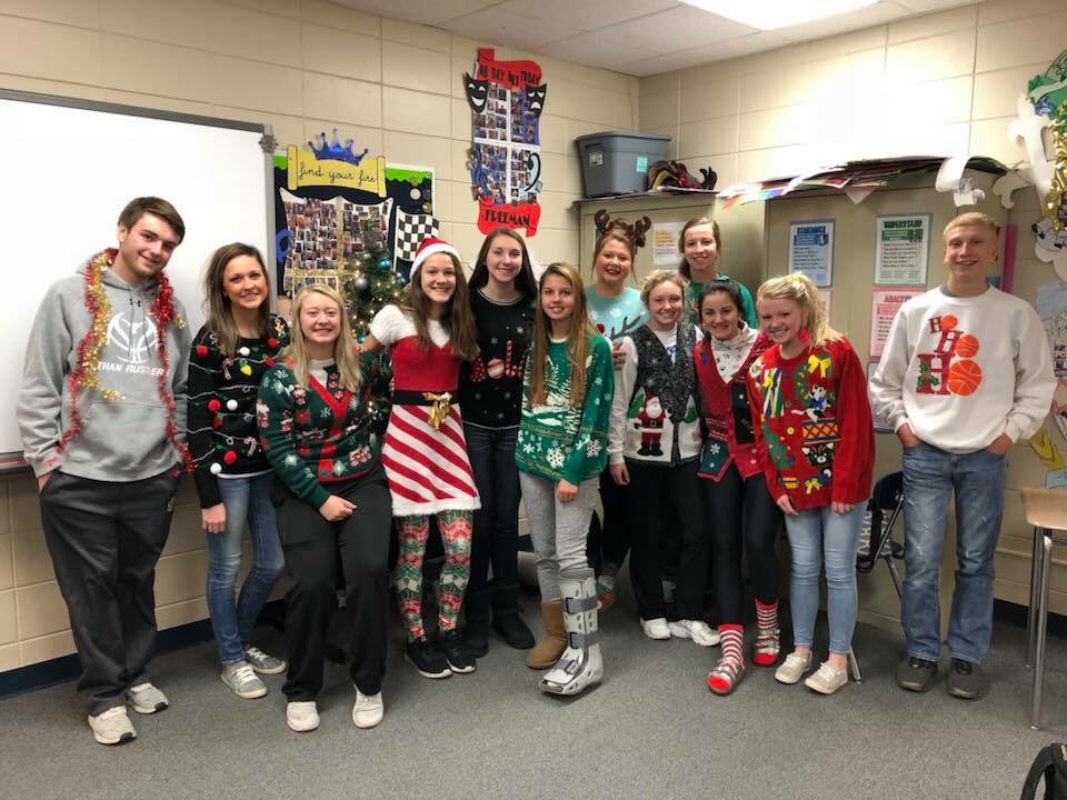 EHSStudCo's tweet photo. From our family to yours, Merry Christmas 🎄❤️ https://t.co/4142zWjXxN