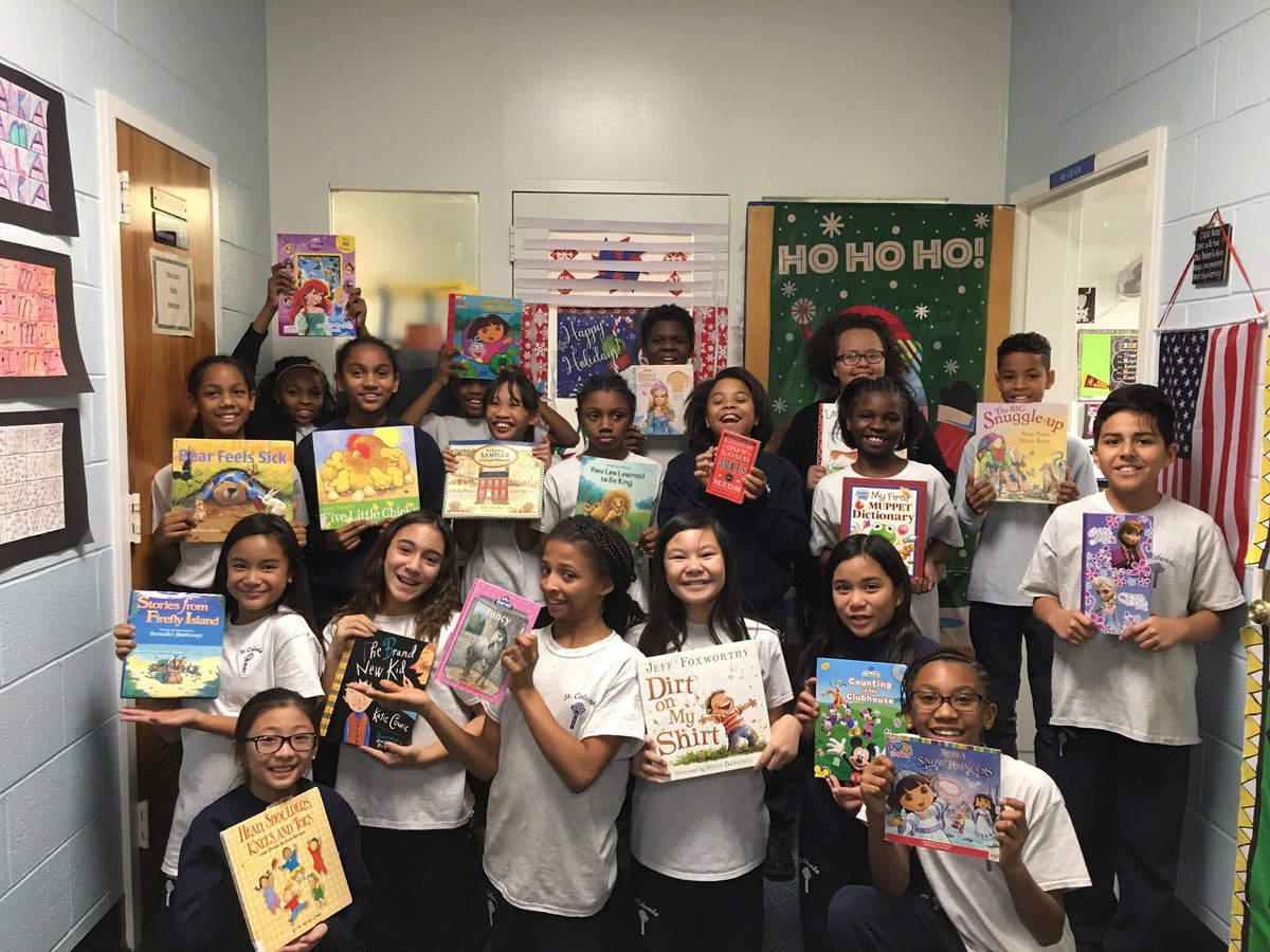 Chrissy_MiMi's tweet photo. We are helping some children have a Merry Christmas through our book collection Advent service project for the Christmas connection of Charles County Children’s Aide society. We collected over 500 books. #stc2017 #ADWTeach https://t.co/SQgfoqTwPP