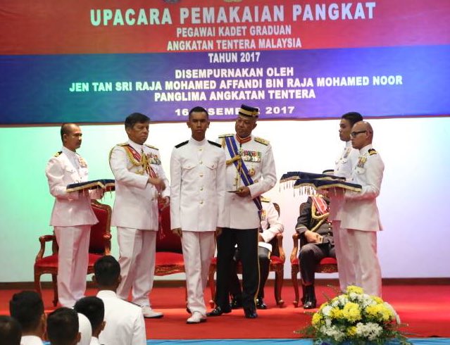 #Future leaders of the #MAF. Tahniah #NavyPeople atas Pemakaian Pangkat Pegawai Kadet Graduan ATM 2017.
#NavyUpdate
#Kebanggaan 
#NadiNegaraku