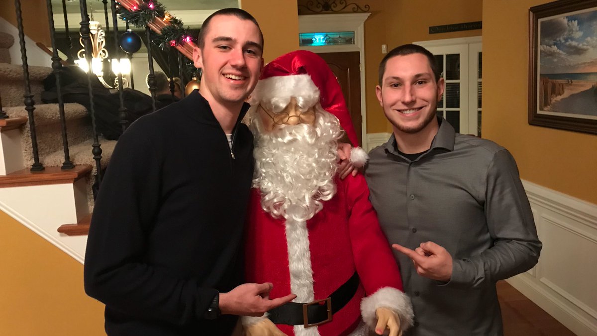‘Tis the season ... to bury the hatchet. Merry Christmas, from <a href="/AustinCindric/">Austin Cindric</a> and <a href="/KazGrala/">Kaz Grala</a> (who are friends again).