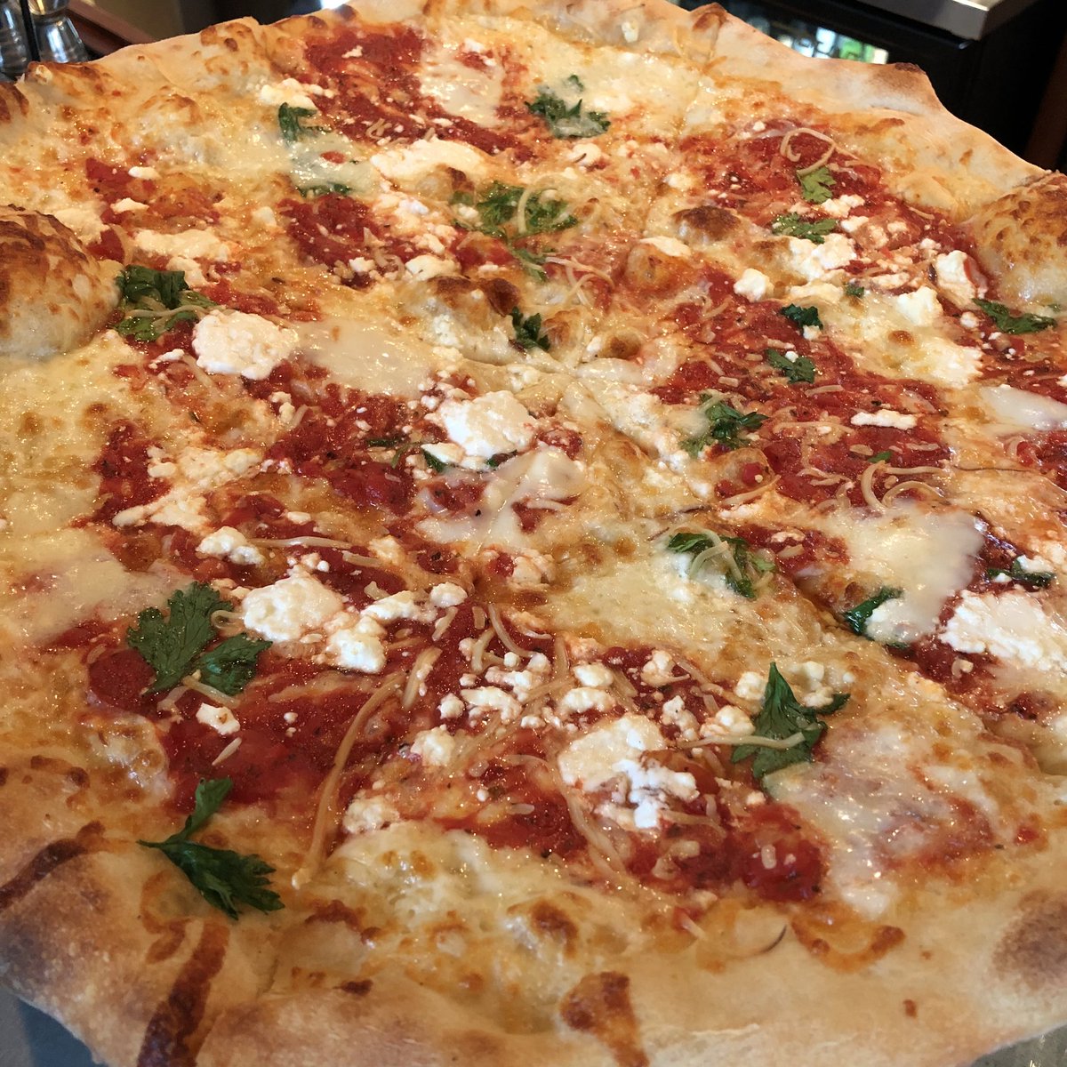 jeremiahcosner's tweet photo. This pie stands up to all the hype! @SupPizzaFriends #Pizza #Detroit 🍕🏆 https://t.co/khure4vBwm