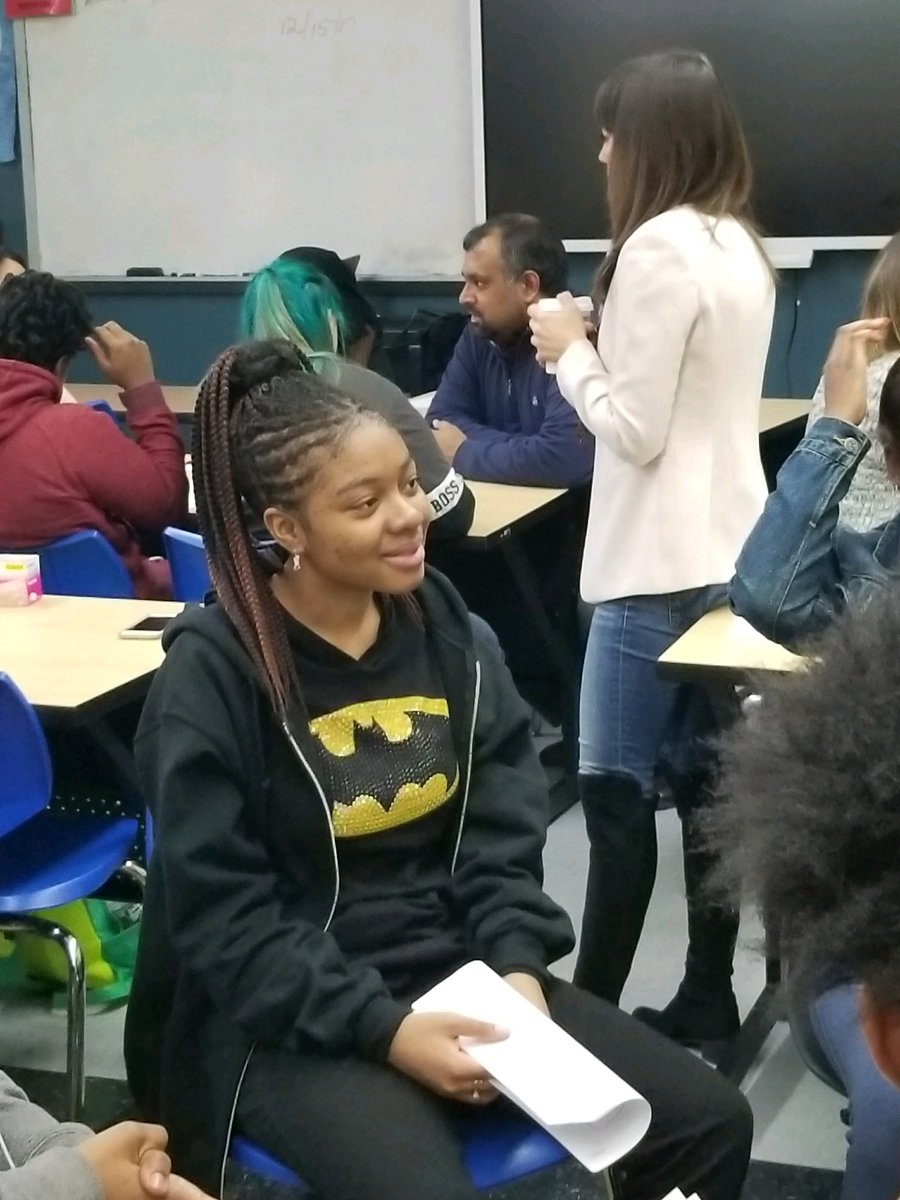 BrooklynGlobal1's tweet photo. Entrepreneurship students lead Informational Interviews of industry volunteers during workshop series with @Accenture #ctenyc #ctewbl #Bedstuyachieves #studentcenteredlearning https://t.co/1d45QtPTAL
