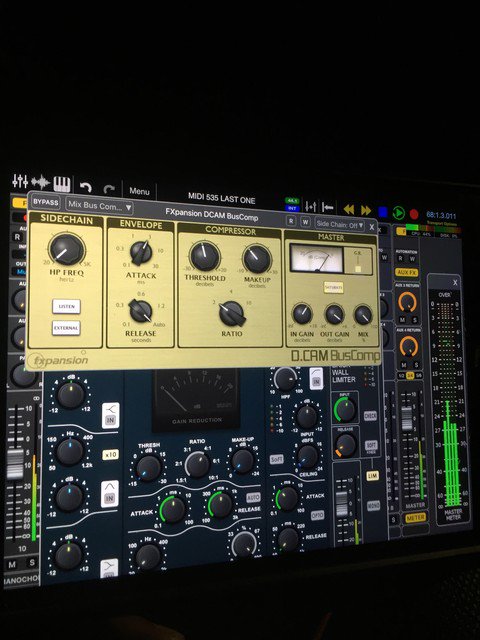 bumpythegreatam's tweet photo. Mixing This #instrumental in a #Uber on my way to a #Studiosession #bumpyjohnson #bumpysroomstudio #bumpyjohnsonbeats #bumpyjohnsonmusic #mixingmaster #indiemusic #nyc #brooklyn #worldwide #followme #newmusic #hiphop #trap #rap #rnb #losangeles #Atlanta #miamibeach https://t.co/0BMfIz25MU
