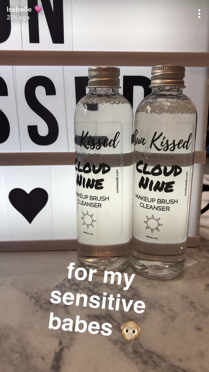 IsabelleUpdates's tweet photo. Snapchat update 💞 (it’s been awhile) https://t.co/qBI6N1xQAZ