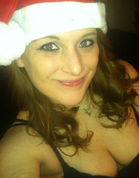 New Vote! Thanks for the support! Holiday Hottie Contest. Vote here https://t.co/aUahAEV9ON @manyvids
