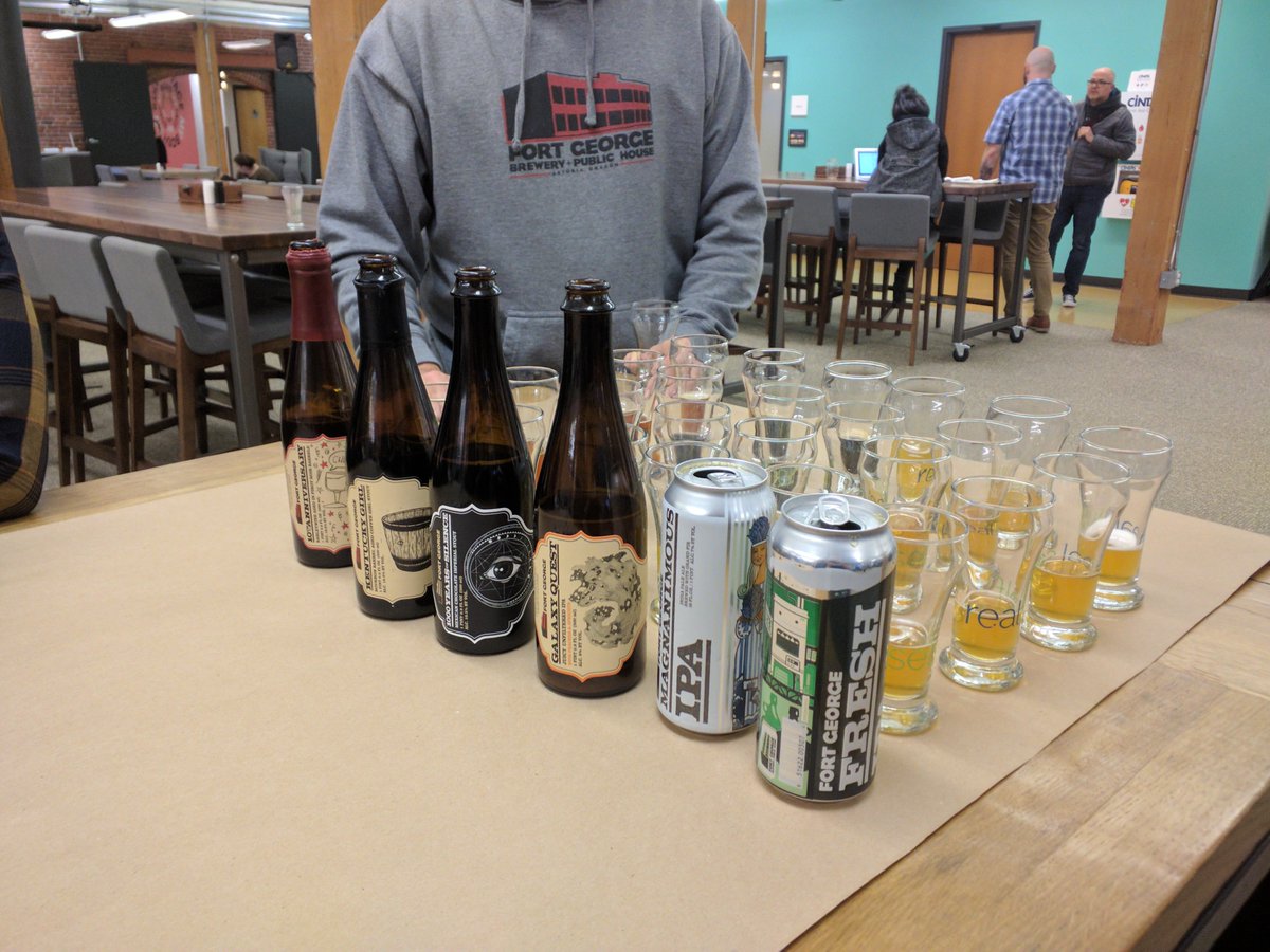cdaveross's tweet photo. Really easy to put on a solid mini-share at work with exclusively @FortGeorgeBeer bottles.
Really hoping for Galaxy Quest (or something akin to it) to make a comeback, in particular, but all were great.
Bottle Friday every Friday here at @realself #realselflife https://t.co/dnlMAvuDF2