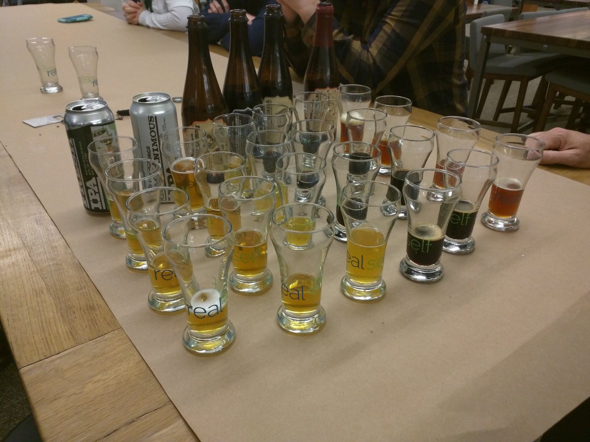 cdaveross's tweet photo. Really easy to put on a solid mini-share at work with exclusively @FortGeorgeBeer bottles.
Really hoping for Galaxy Quest (or something akin to it) to make a comeback, in particular, but all were great.
Bottle Friday every Friday here at @realself #realselflife https://t.co/dnlMAvuDF2