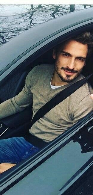 Happy Birthday Mats Hummels  One the best defender and handsome footballer.  