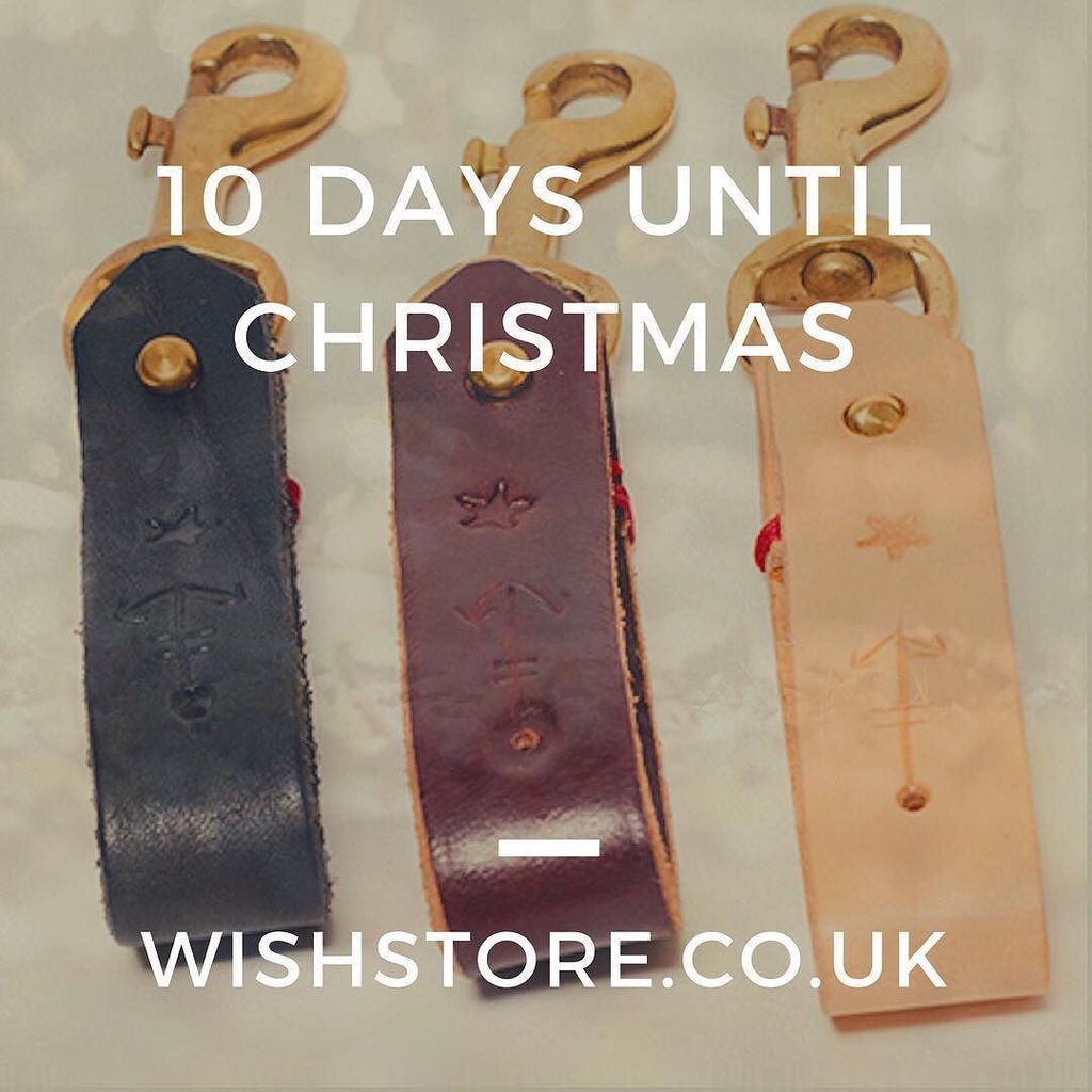 WishstoreUK's tweet photo. This leather key shackle is designed for your belt loop, made from hard wearing custom leather. The perfect stocking stuffer! #stockingfiller #stockingstuffer #xmas #christmas #wishstoreUK https://t.co/6qGNCMyq0Y https://t.co/fzxqi7Gre2