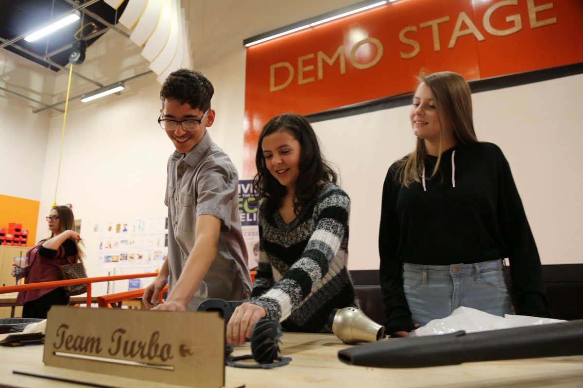 azsciencecenter's tweet photo. Congrats to the students on finishing their transportation projects! Thank you to all the mentors, parents and especially #TechForceFoundation for your support in the CREATE U TechForce Foundation Challenge. #transportation #NeverStopWondering #CREATEaz https://t.co/toUtNRBtoI