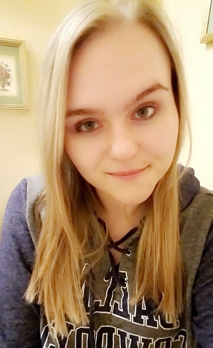 emma_leffler's tweet photo. ✨TADA✨
#HelloBlonde #snipsnip✂️ https://t.co/PTidOhlmrh