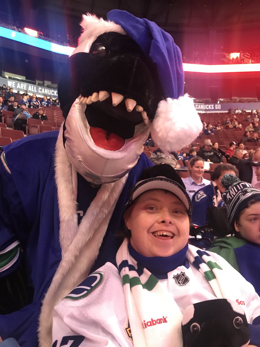 mikewatson10's tweet photo. #weareallcanucks. Enjoying the game with one of the world’s greatest people! https://t.co/YF3vYG501r