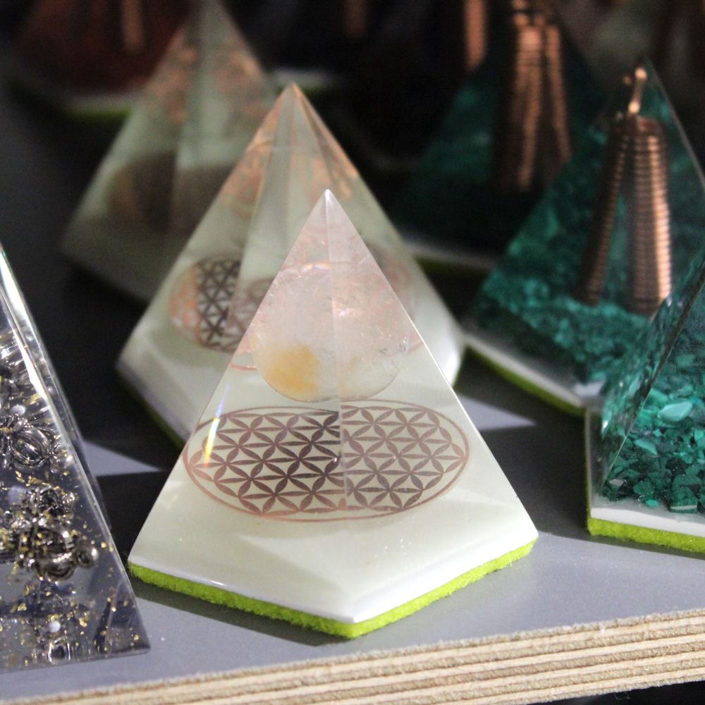 Seed_of_Energy's tweet photo. Tourmaline is best for EMF protection.
Get yours on Ebay: https://t.co/yaCcxlc4XA
Free shipping World Wide: https://t.co/LLmHcjcTsd
.
#crystal #balance #fengshui #moneypyramid #orgone #orgonegenerator® #orgonepyramid #orgonitepyramid #orgonite® #pyramid #quartzcrystal #reiki https://t.co/n5WbPz0m1j