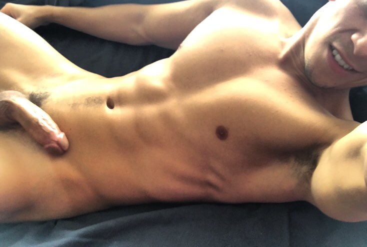 PornHombres's tweet photo. 😈😈😈 https://t.co/qmjXzKS4Y7