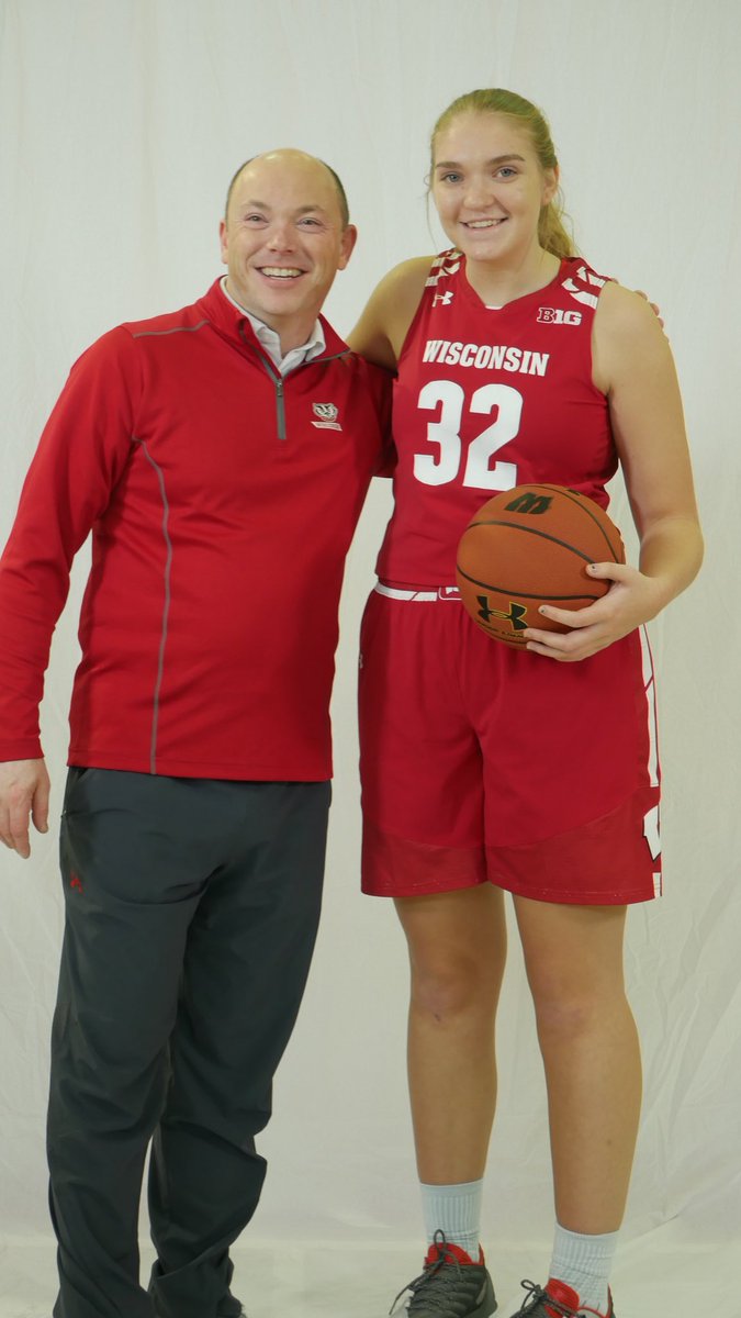 StapletonSara's tweet photo. Excited and happy to announce my verbal commitment to play D1 basketball at University of Wisconsin! On Wisconsin❤️ https://t.co/H0TmBzHCmh