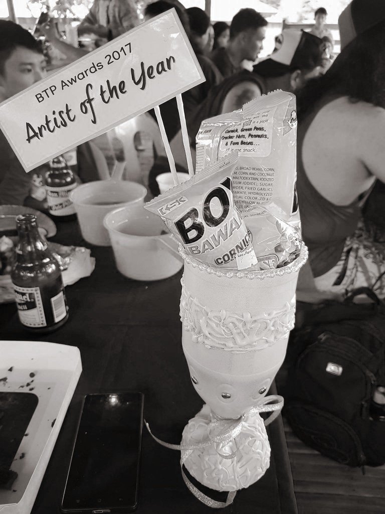 theoddband's tweet photo. This may not be anything close to a Grammy, but it's humbling to even think that people would think of us in this way.
Whatever we've accomplished this year, whether big or small, it's because of the support of this amazing community we have.
#BelltowerProject
#BombaPress https://t.co/bGKoFvO5mC