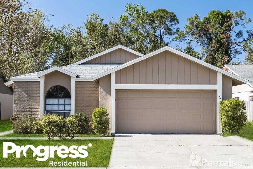 torriadamsp's tweet photo. Got the keys to our first house✖️ #movingtoorlando https://t.co/eQvtcLxzet