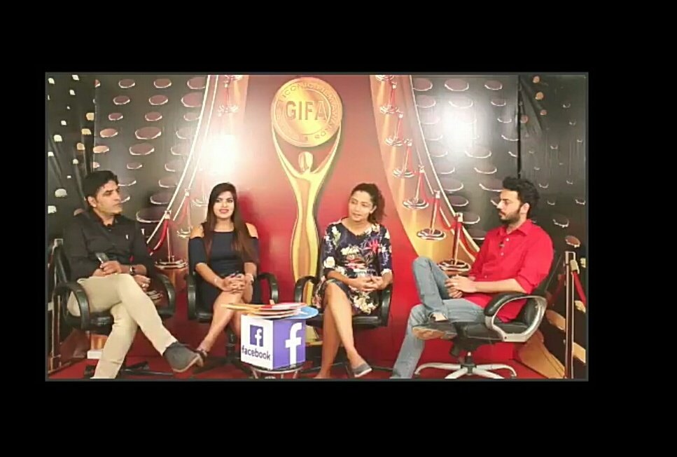 malharactor's tweet photo. #gifa #gujarati #Iconic #film #Awards
Lets go #facelive with @BhaktiKubavat @dhwanigautam Ridham @GayatriBhatt @BimalTrivedi #gifagujaratiiaward https://t.co/mD0059NSbs