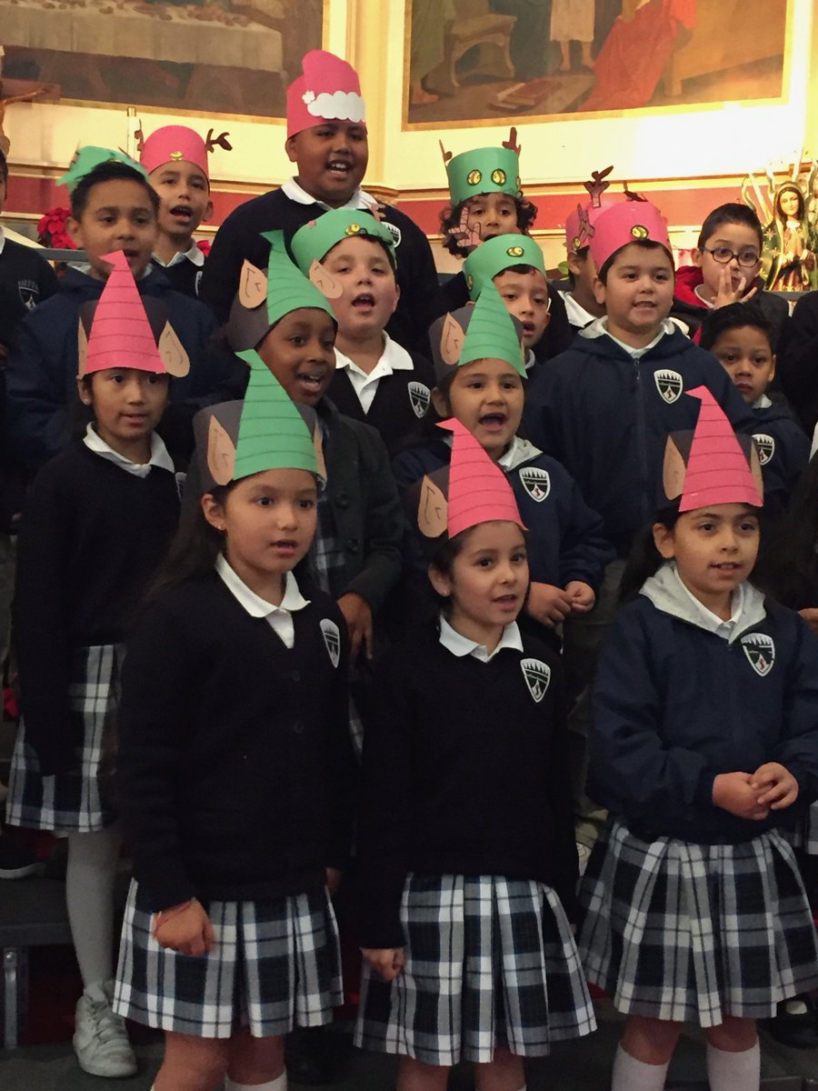 StJamesCathSch's tweet photo. St. James Christmas Concert!
All of our hard work paying off with another great performance! https://t.co/0hSz7RT1an