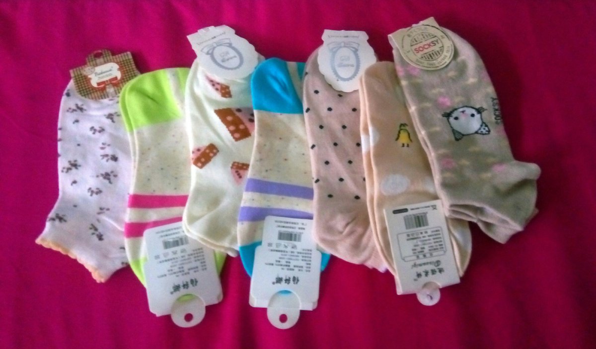 celinepaulaaa's tweet photo. [SOCK SALE] 

Pls buy and help a student out ❤ #obosen #limitedstocksonly chz https://t.co/47VfZG5CRN