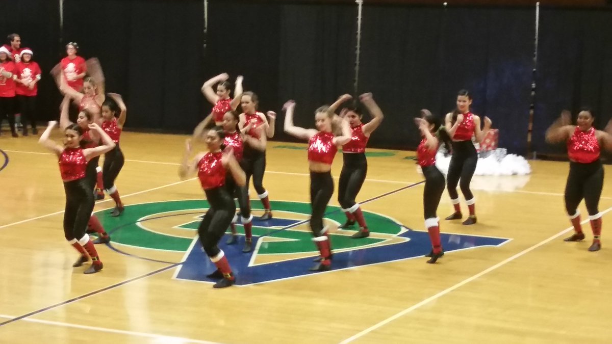 Green Valley Hs On Twitter Walking In A Winter Wonderland Dance