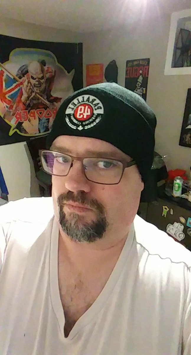 boozereviewsca's tweet photo. Sporting one of my gifts I got today! Thank you @Parallel49Beer That is super awesome!! Hope all of you have a very Merry Christmas and a wonderful New Year! and you are enjoying my #24DrunkenDaysofDecember Video series!! :) Cheers! https://t.co/FOQzNZG405