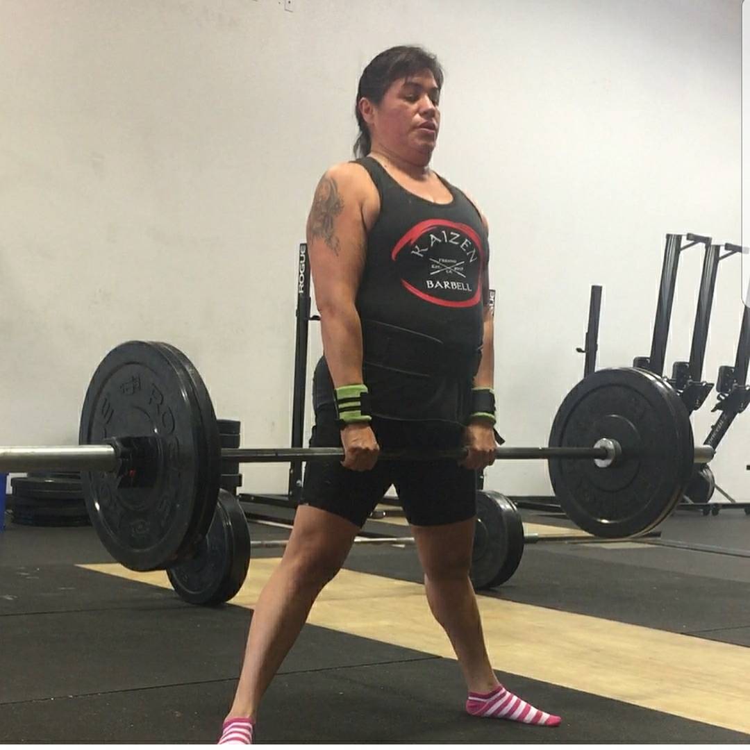 Lady_D73's tweet photo. Great things are coming in the New Year.   Nervous,  scared &amp; excited all at the same time.
#CrossTraining #StrengthAndConditioning #Powerlifting #CompTraining #Deadlifts #KaizenBarbellClub #GirlsWhoLift #IronRoses https://t.co/GvvhPO9MXm