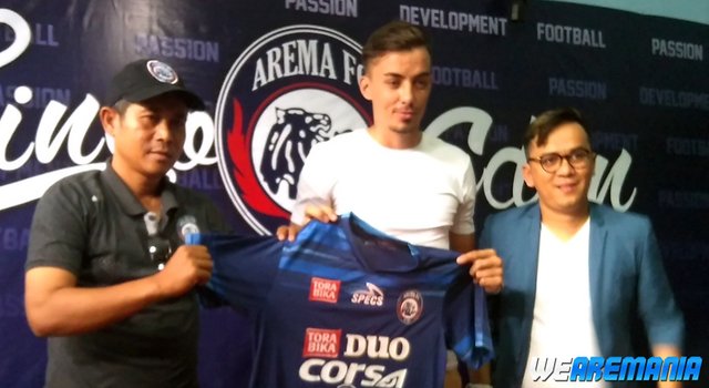 we_aremania's tweet photo. Sekelas Rodrigo Tak Dapat Garansi Jadi Pemain Inti https://t.co/q5CM4R1t09 https://t.co/3f9MUKGYk8