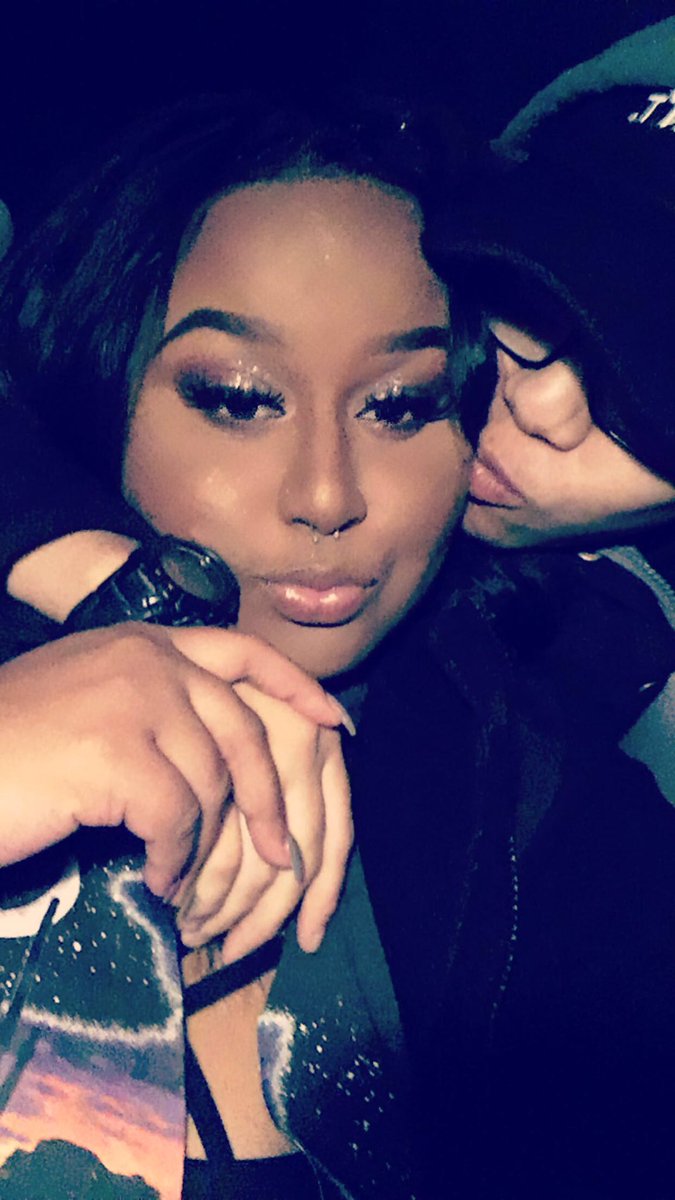 DesBeHonest__'s tweet photo. exposed her to real and now she hate lames 😈✨💋 https://t.co/Ok7O9qb5oi