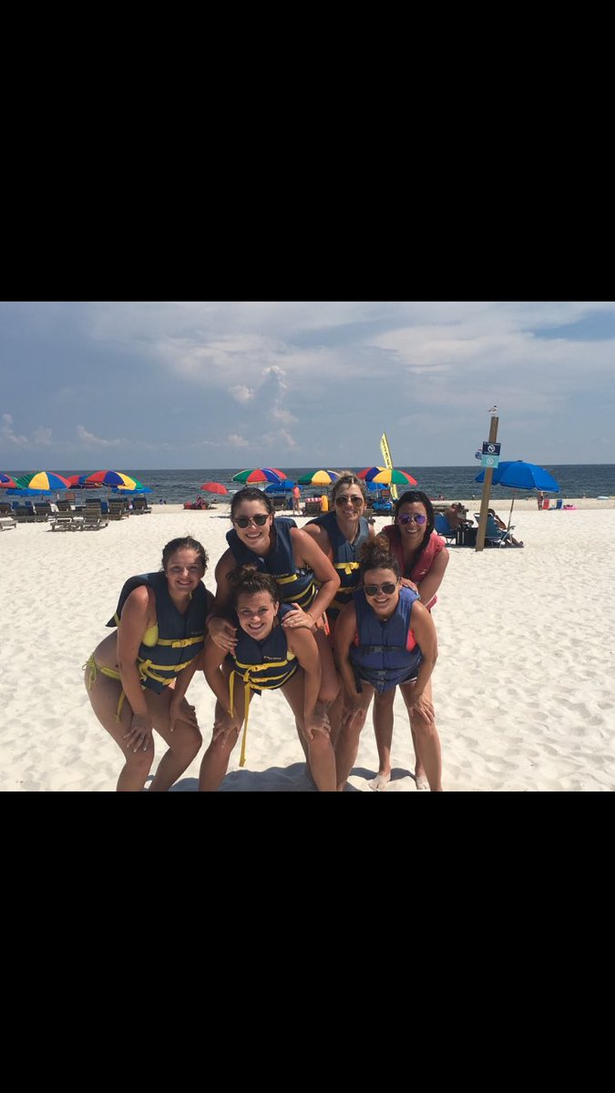 LaurylStegall's tweet photo. Missing my girls and BAMA😕🤷🏽‍♀️ Summer wya? https://t.co/gGVTXvufcY