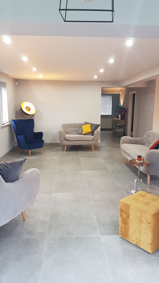 SalisburyTile's tweet image. Another job finished in time for Christmas, a nice 1200x600mm porcelain with skirtings #Salisbury #Tiles #porcelain #Wessex