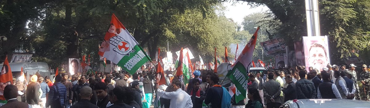 INCHaryana's tweet photo. अखिल भारतीय राष्ट्रीय कांग्रेस के अध्यक्ष बनने पर राहुल गांधी जी @OfficeOfRG को दिल की गहराईयों से बधाई। आपके माध्यम से कांग्रेस पार्टी व देश को मजबूत नेतृत्व मिलेगा।युवाओं,महिलाओं,किसानों व ग्रामीणों को आपसे बहुत उम्मीदें है। #CongressPresidentRahulGandhi
#ThankYouSoniaGandhi https://t.co/ZCbLm8DmJS