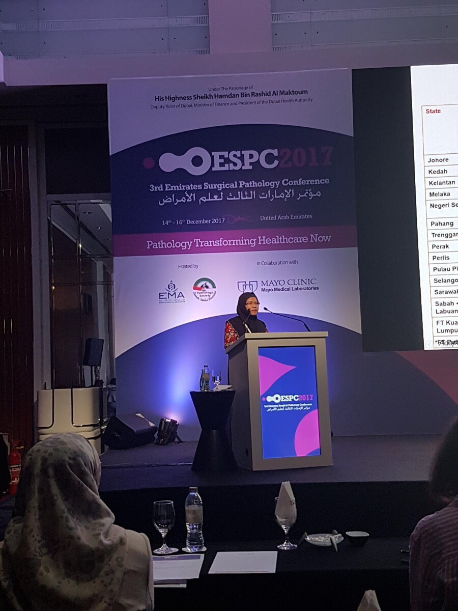 ESPC2017's tweet photo. Professor Dr. Nor Hayati Othman President of Malaysia International Academy of Pathology discussing cervical cancer screening. #ESPC2017 @UaeEma https://t.co/5HHnBs6Apd