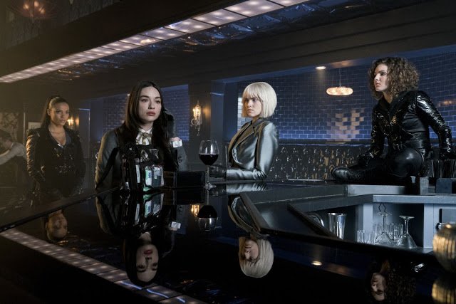 tfi_blog's tweet photo. What happened on the midseason finale of @Gotham season four, "Queen Takes Knight"? Find out here: https://t.co/MXz7RfxnjG #Gotham https://t.co/cBkKZ3GZoU