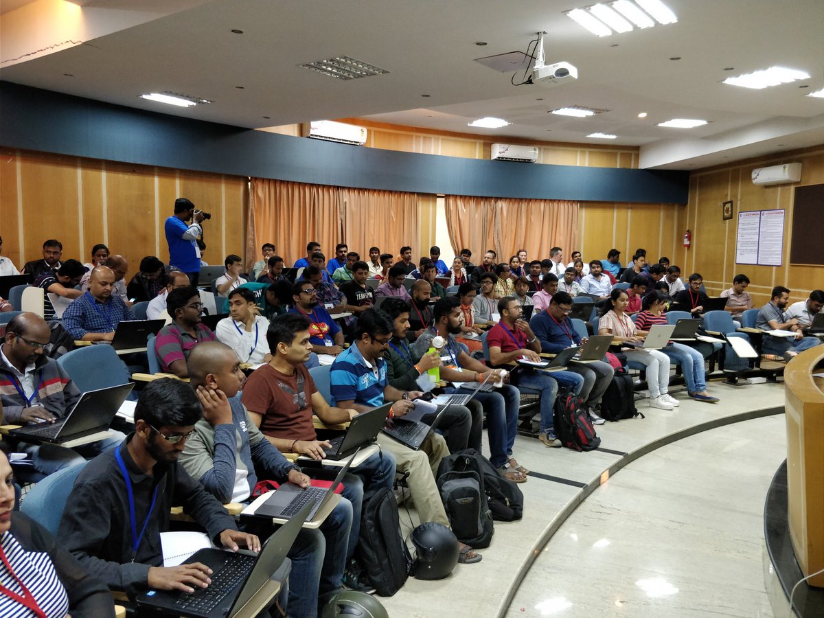 CloudxLab's tweet image. A very interesting Machine Learning Bootcamp by CloudxLab at R.V Engineering college. #MachineLearning #HandsOn #Learning @drupalbangalore