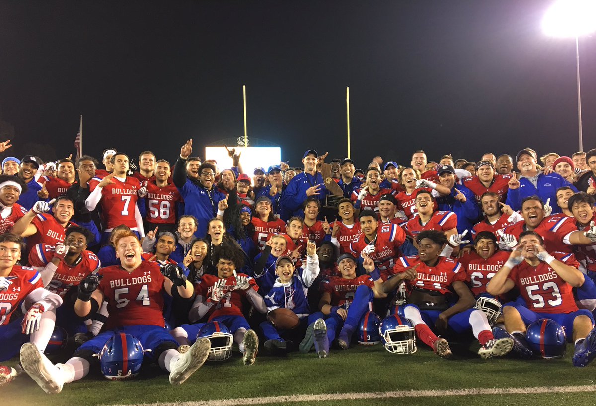 CIFState's tweet photo. . @FolsomBulldogFB 🏈🏆 @cifstate D1-AA Champs! #CIFstate https://t.co/vkU68CHgME
